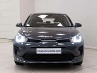 Usado Kia Rio 84 CV (61 kW) 2022 Gris Utilitario
