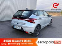 Usado Hyundai i20 99 CV (72 kW) 2021 Gris Utilitario