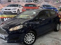 Usado Ford Fiesta Trend 82 CV (60 kW) 2016 Azul Utilitario