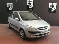 Usado Hyundai Getz 67 CV (49 kW) 2006 Plateado Utilitario