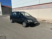 Usado Opel Zafira Elegance 100 CV (73 kW) 2002 Azul Monovolumen