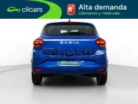 Usado Dacia Sandero Essentiel 101 CV (74 kW) 2023 Azul Berlina