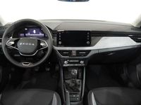 Usado Skoda Scala Selection 116 CV (85 kW) 2025 Gris plata Utilitario