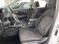 Używany Hyundai Kona 141 KM (103 kW) 2021 Biały SUV
