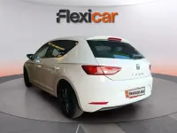 Usado Seat Leon Style 130 CV (95 kW) 2018 Blanco Berlina