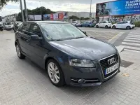 Usado Audi A3 Sportback Ambition 140 CV (102 kW) 2012 Gris / plata Utilitario