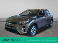 Usado Kia Stonic 100 HP (73 kW) 2025 Cinzento SUV