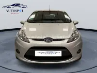 Usado Ford Fiesta Trend 82 CV (60 kW) 2010 Gris / plata Berlina