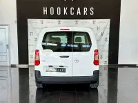 Usado Opel Combo Life Edition 102 CV (75 kW) 2021 Blanco Monovolumen