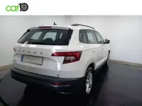 Usado Skoda Karoq Ambition 150 CV (110 kW) 2021 Blanco SUV