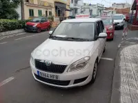 Usado Skoda Fabia Ambition 85 CV (62 kW) 2012 Blanco Berlina