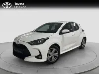Usado Toyota Yaris Hybrid Active 116 CV (85 kW) 2024 Blanco classic Berlina