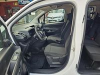 Usado Citroën Berlingo Feel 100 CV (73 kW) 2021 Blanco Monovolumen