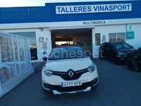 Usado Renault Captur Zen 110 CV (80 kW) 2017 Amarillo SUV