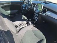 Usado Mini Cooper D 110 CV (80 kW) 2010 Rojo Utilitario