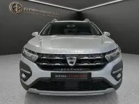 Usado Dacia Sandero Expression 91 CV (66 kW) 2024 Gris / plata Berlina