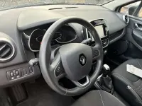 Usado Renault Clio LIMITED 90 CV (66 kW) 2019 Plateado Utilitario