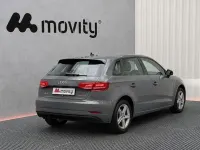 Usado Audi A3 116 CV (85 kW) 2020 Gris / plata Berlina