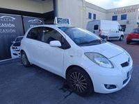 Usado Toyota Yaris Active 101 CV (74 kW) 2009 Blanco Berlina