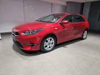 Nuevo Kia Ceed 101 CV (74 kW) 2025 Rojo Utilitario