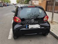 Usado Toyota Aygo Sport 68 CV (50 kW) 2007 Negro Utilitario