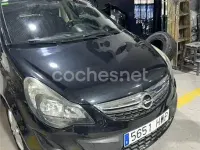 Usado Opel Corsa Selective 85 CV (62 kW) 2014 Negro Utilitario