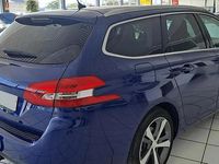 Usado Peugeot 308 Allure 131 CV (96 kW) 2019 Bleu magnetic Familiar