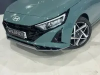 Usado Hyundai i20 90 CV (66 kW) 2026 Verde Utilitario