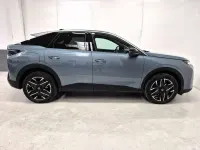 Usado Peugeot 3008 Allure 136 CV (100 kW) 2025 Azul SUV