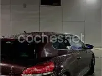 Usado VW Scirocco 160 CV (117 kW) 2009 Violeta / lila Coupe