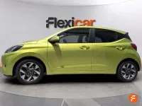 Usado Hyundai i10 67 CV (49 kW) 2024 Verde Utilitario