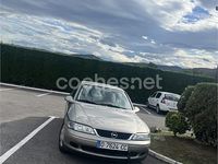 Usado Opel Vectra 100 CV (73 kW) 1999 Beige Berlina