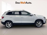 Usado Skoda Karoq 115 CV (84 kW) 2019 Blanco luna (metalizado) SUV