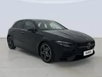 Usado Mercedes A180 AMG line 116 CV (85 kW) 2025 Negro Berlina