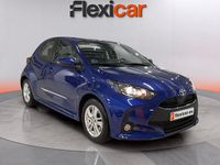 Usado Toyota Yaris Hybrid Active 116 CV (85 kW) 2021 Azul Berlina