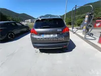 Usado Peugeot 2008 Style 100 CV (73 kW) 2016 Gris / plata SUV