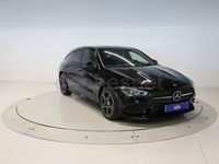 Usado Mercedes CLA200 Shooting Brake 150 CV (110 kW) 2023 Negro Familiar