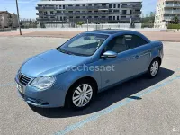 Usado VW Eos 160 CV (117 kW) 2009 Azul Descapotable
