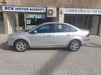 Usado Ford Focus Trend 109 CV (80 kW) 2006 Gris / plata Berlina