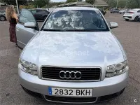 Usado Audi A4 115 CV (84 kW) 2001 Gris / plata Berlina