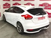 Usado Ford Focus ST 185 CV (136 kW) 2016 Blanco Berlina