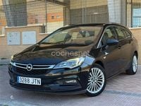 Usado Opel Astra Excellence 136 CV (100 kW) 2016 Negro Familiar