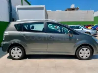 Usado Toyota Corolla Verso Luna 136 CV (100 kW) 2006 Beige Monovolumen