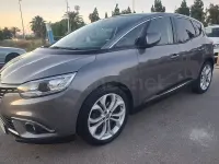 Usado Renault Scénic IV Edition One 110 CV (80 kW) 2017 Beige Monovolumen