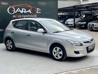 Usado Hyundai i30 Comfort 90 CV (66 kW) 2010 Plateado Utilitario