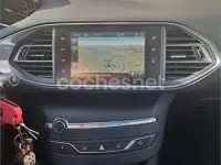 Usado Peugeot 308 Allure 120 CV (88 kW) 2014 Negro Berlina