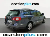 Usado VW Passat Advance 140 CV (102 kW) 2010 Gris Familiar