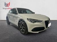 Usado Alfa Romeo Stelvio Sprint 190 CV (139 kW) 2021 Blanco SUV
