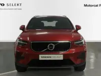 Usado Volvo XC40 Core 129 CV (94 kW) 2023 Rojo fusion m. c725e SUV