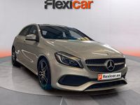 Usado Mercedes A180 122 CV (89 kW) 2018 Gris Utilitario